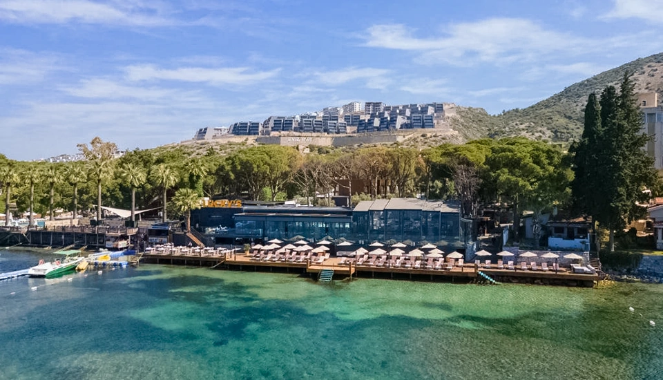 هتل یونیک لایف استایل کوش آداسی